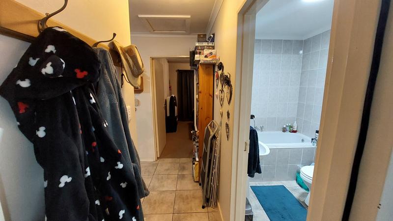 2 Bedroom Property for Sale in Sonstraal Heights Western Cape